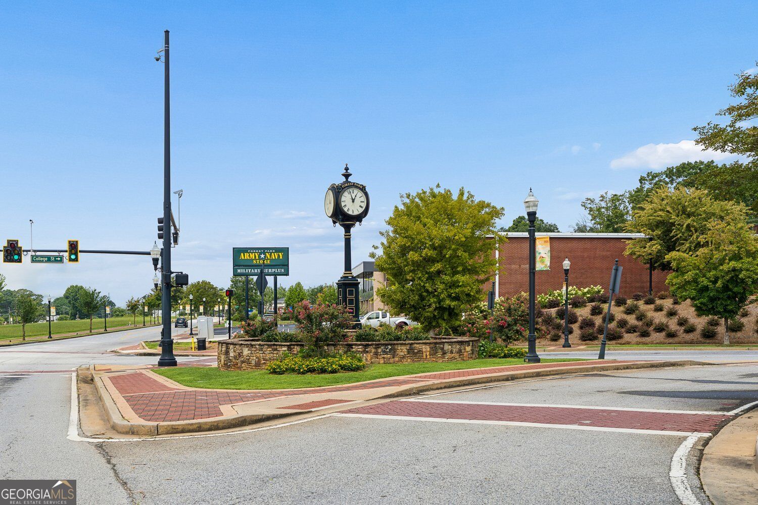 696 Hill Street Forest Park GA 30297