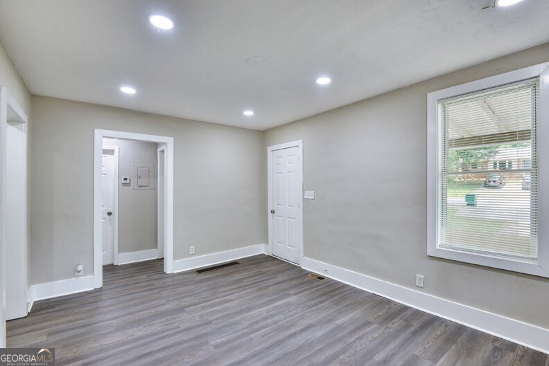 1888 Vesta Avenue College Park GA 30337