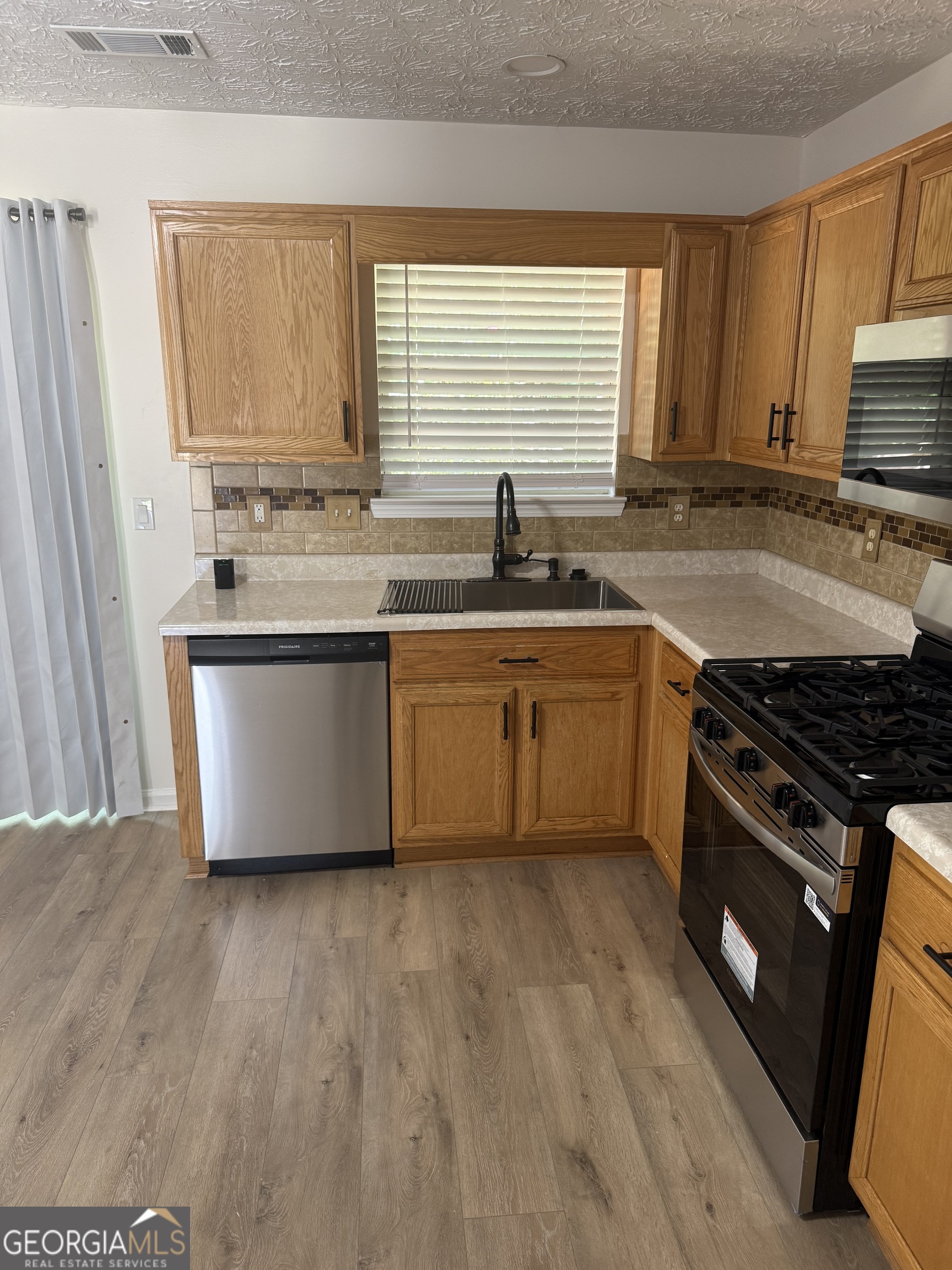 3127 Fields Drive Lithonia GA 30038