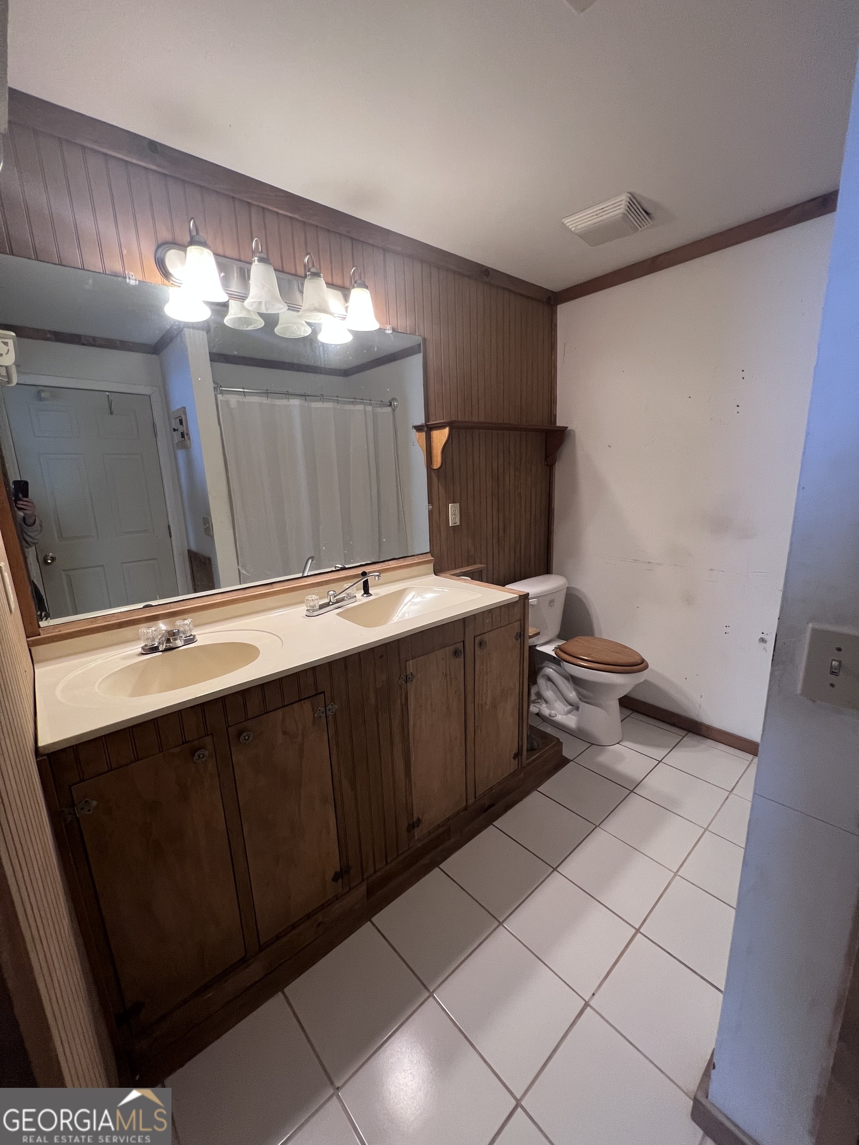 844 Shorewood Circle Toccoa GA 30577
