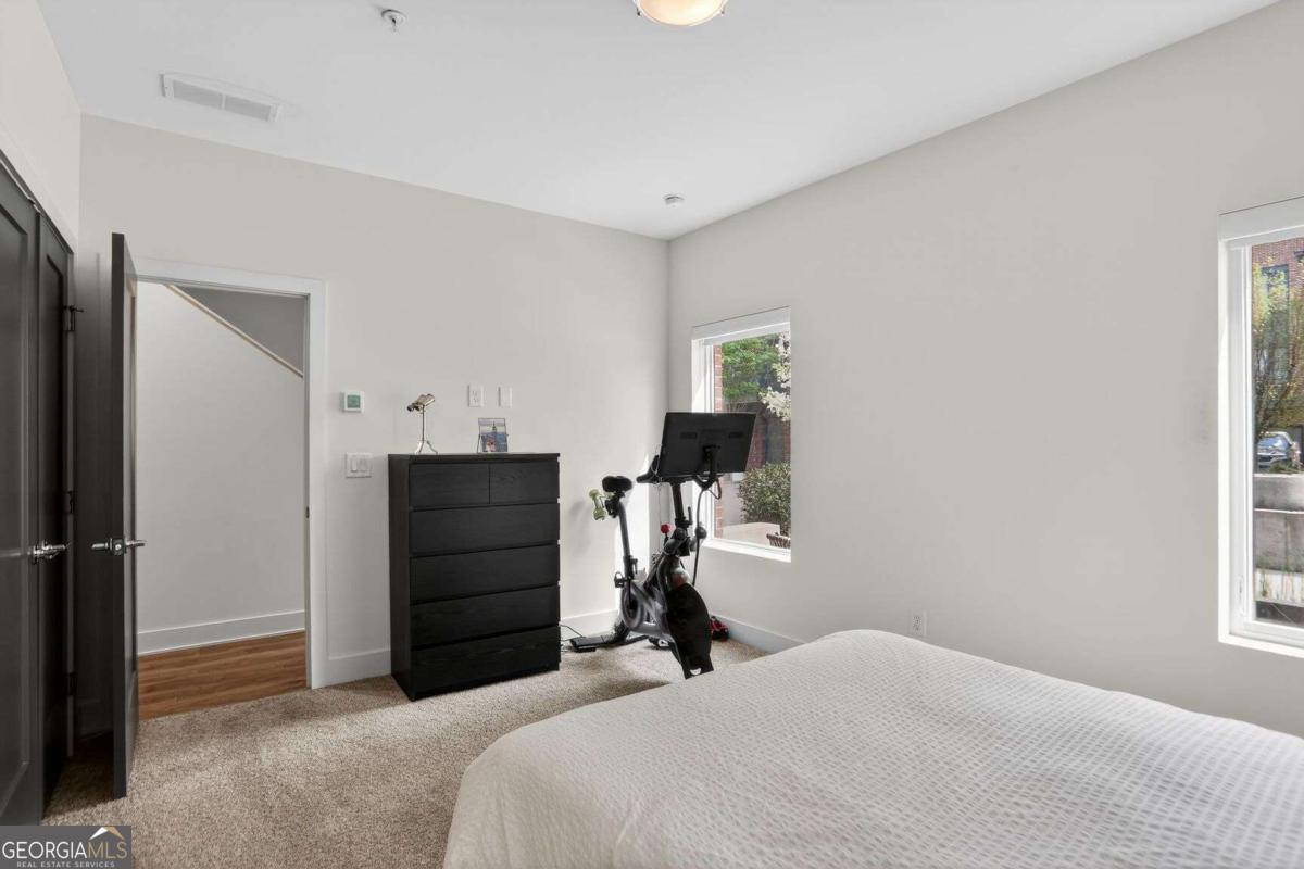1214 Chelsea Circle Atlanta GA 30318