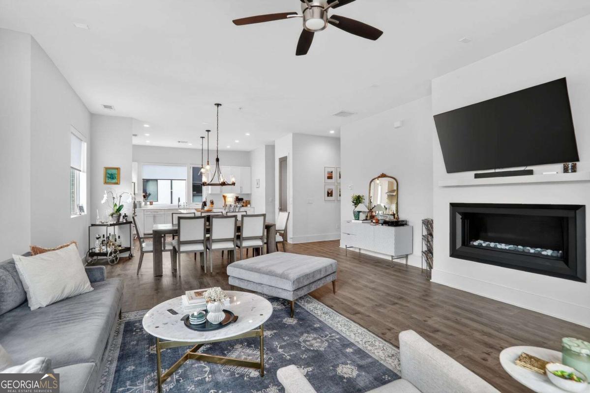 1214 Chelsea Circle Atlanta GA 30318