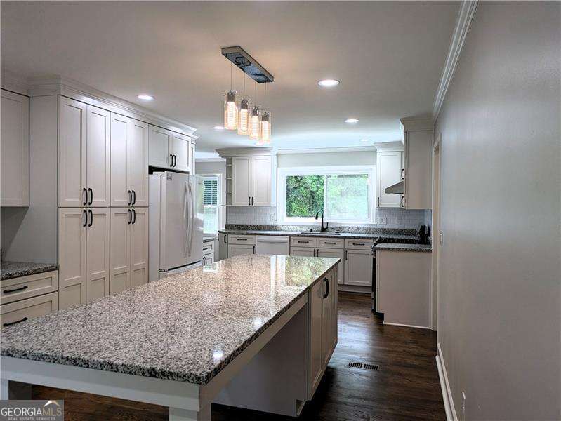 220 Indian Hills Court Marietta GA 30068