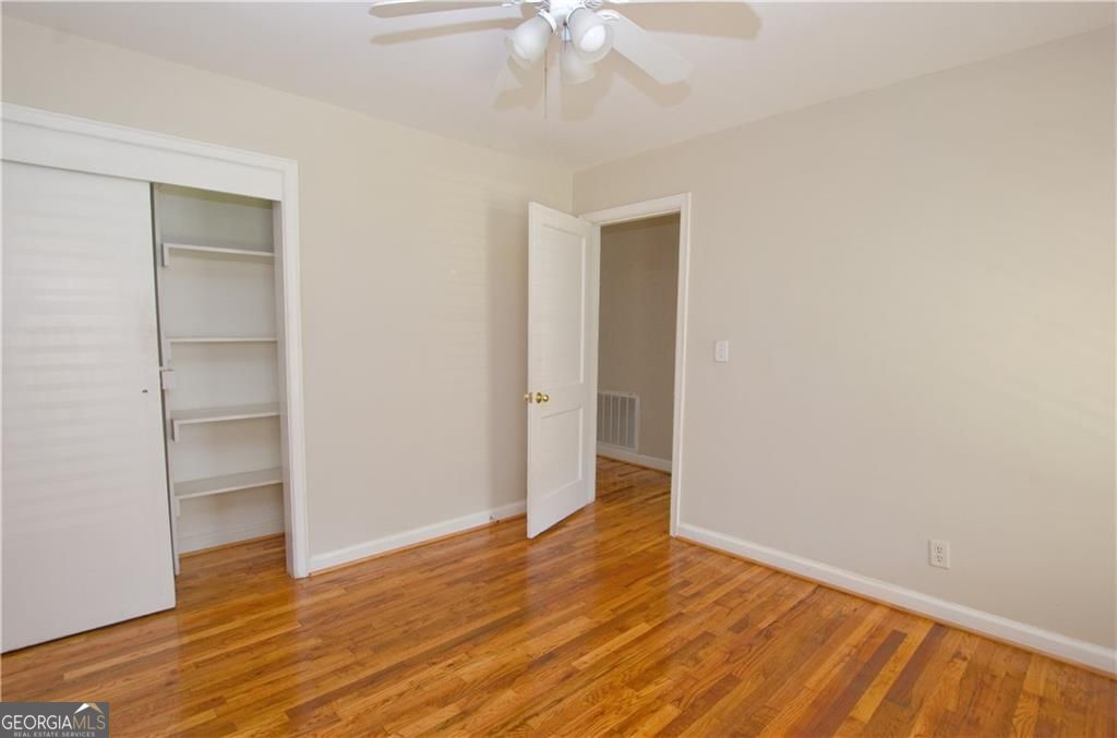 1910 La Dawn Lane NW Atlanta GA 30318