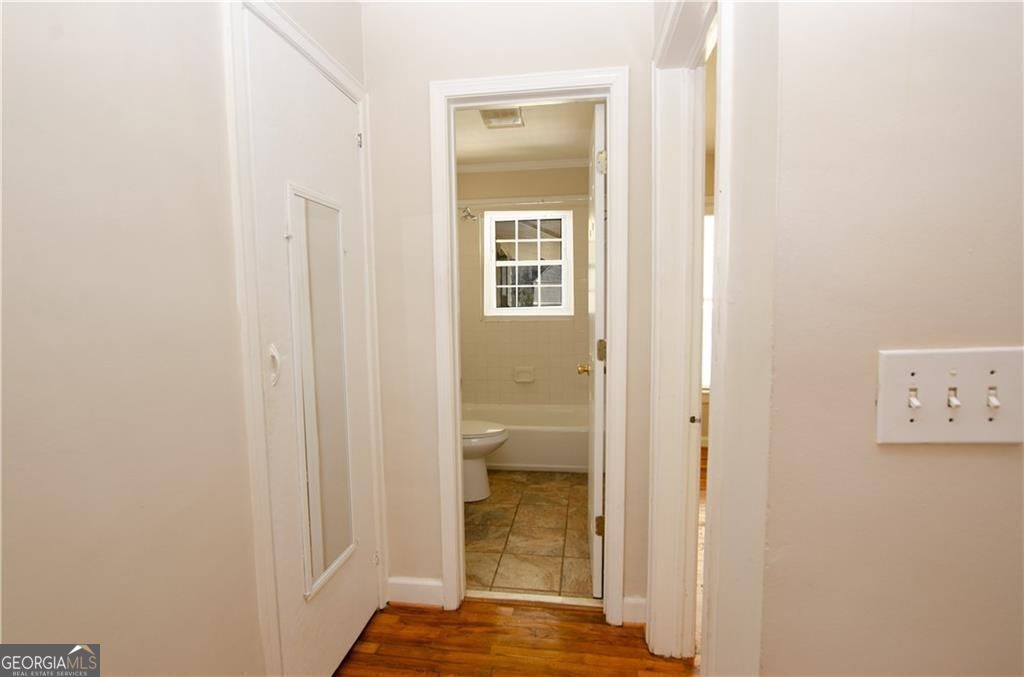 1910 La Dawn Lane NW Atlanta GA 30318