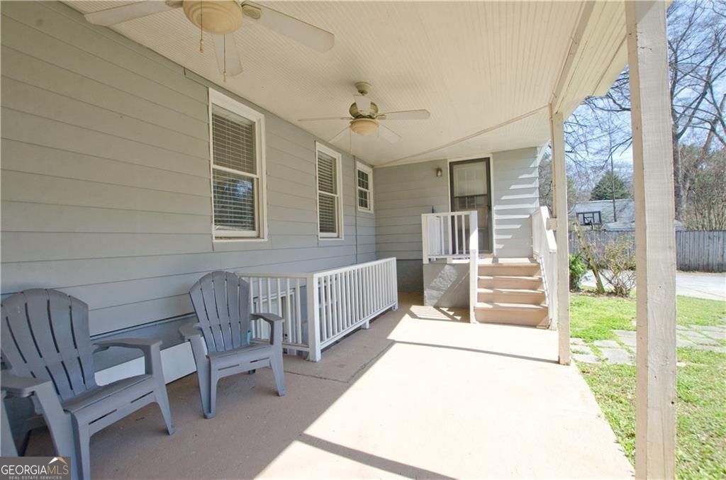 1910 La Dawn Lane NW Atlanta GA 30318