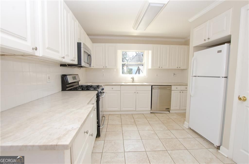 1910 La Dawn Lane NW Atlanta GA 30318