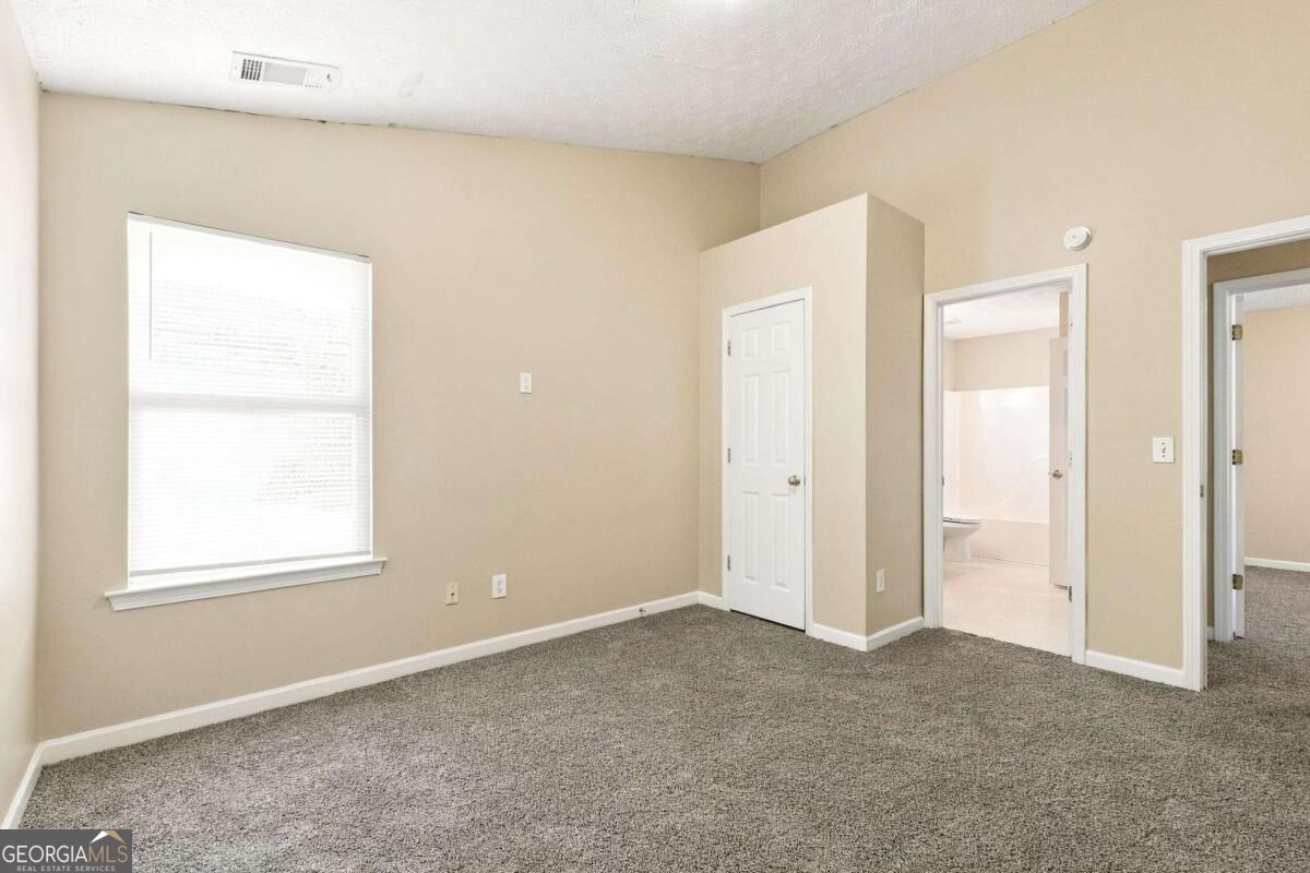 4502 Swan Trace Atlanta GA 30349