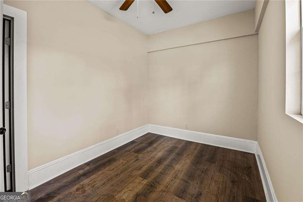 684 S Elizabeth Place NW Atlanta GA 30318