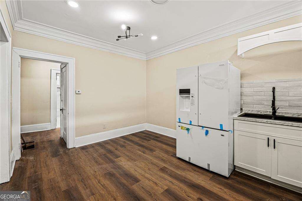 684 S Elizabeth Place NW Atlanta GA 30318