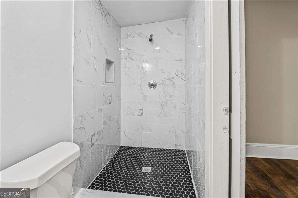 684 S Elizabeth Place NW Atlanta GA 30318