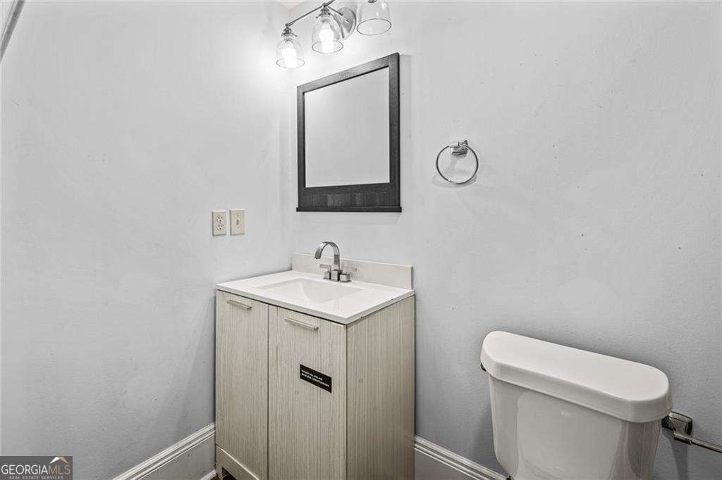 684 S Elizabeth Place NW Atlanta GA 30318