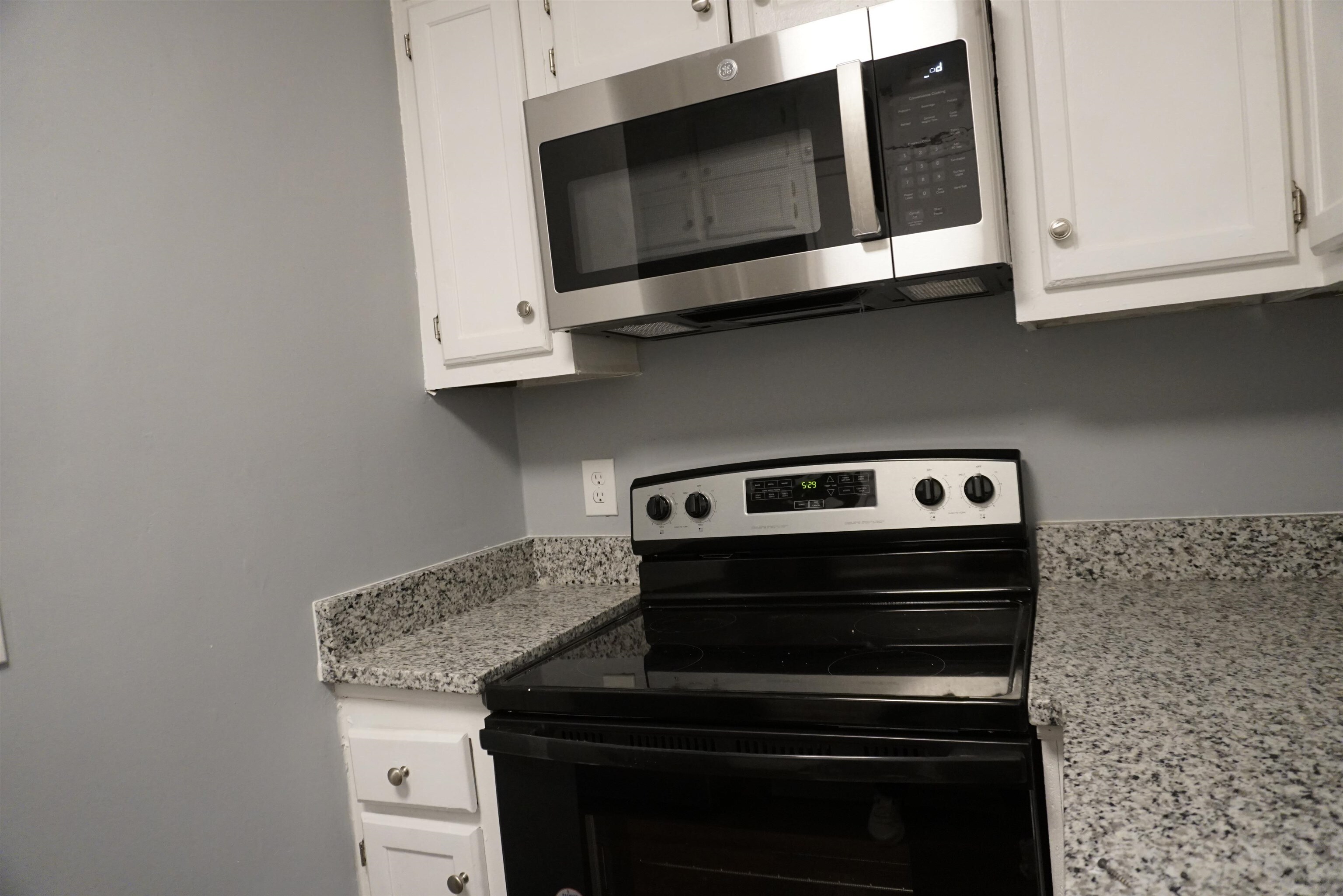 5489 S Park Place Atlanta GA 30349