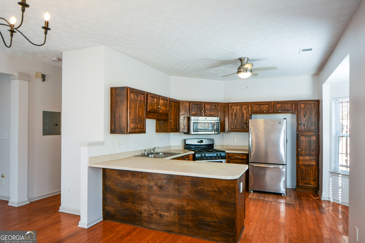 5460 Hampton Court College Park GA 30349
