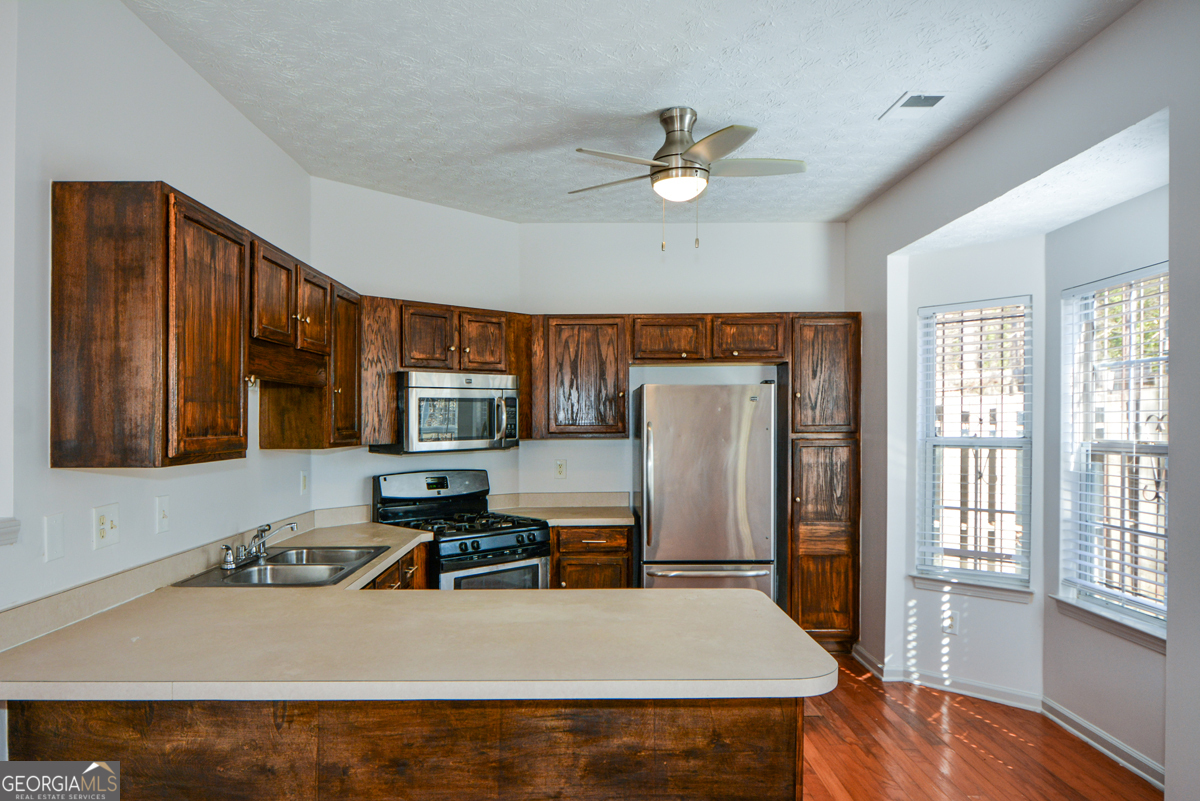 5460 Hampton Court College Park GA 30349