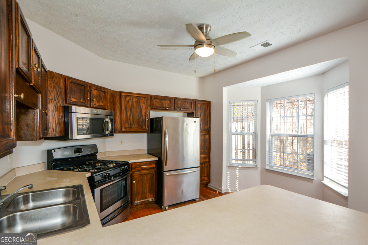 5460 Hampton Court College Park GA 30349