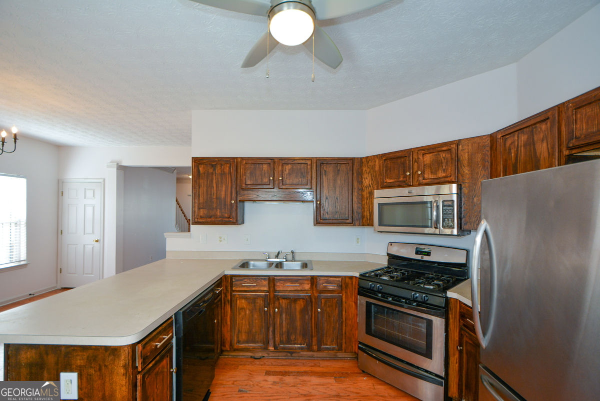 5460 Hampton Court College Park GA 30349