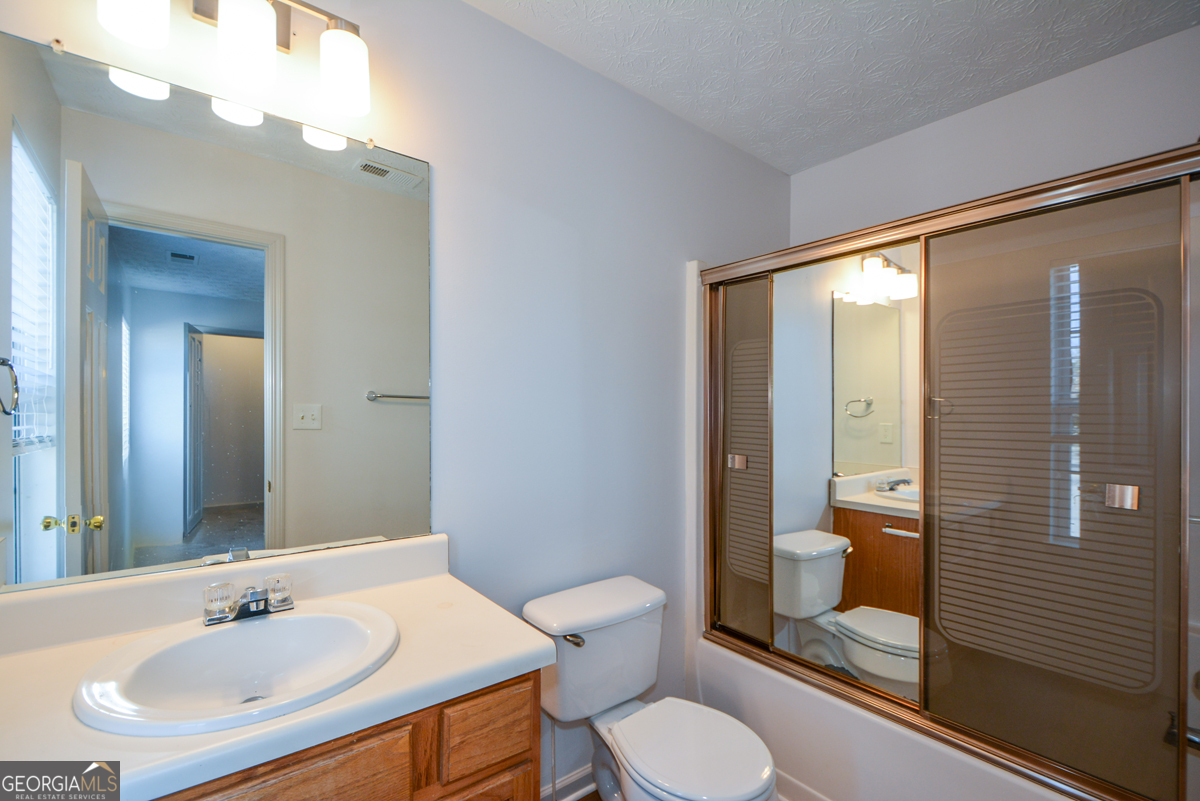 5460 Hampton Court College Park GA 30349