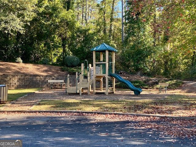322 Oak Leaf Place Acworth GA 30102