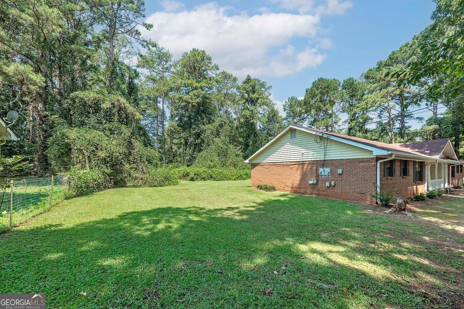 355 Santa Fe Trail Ellenwood GA 30294