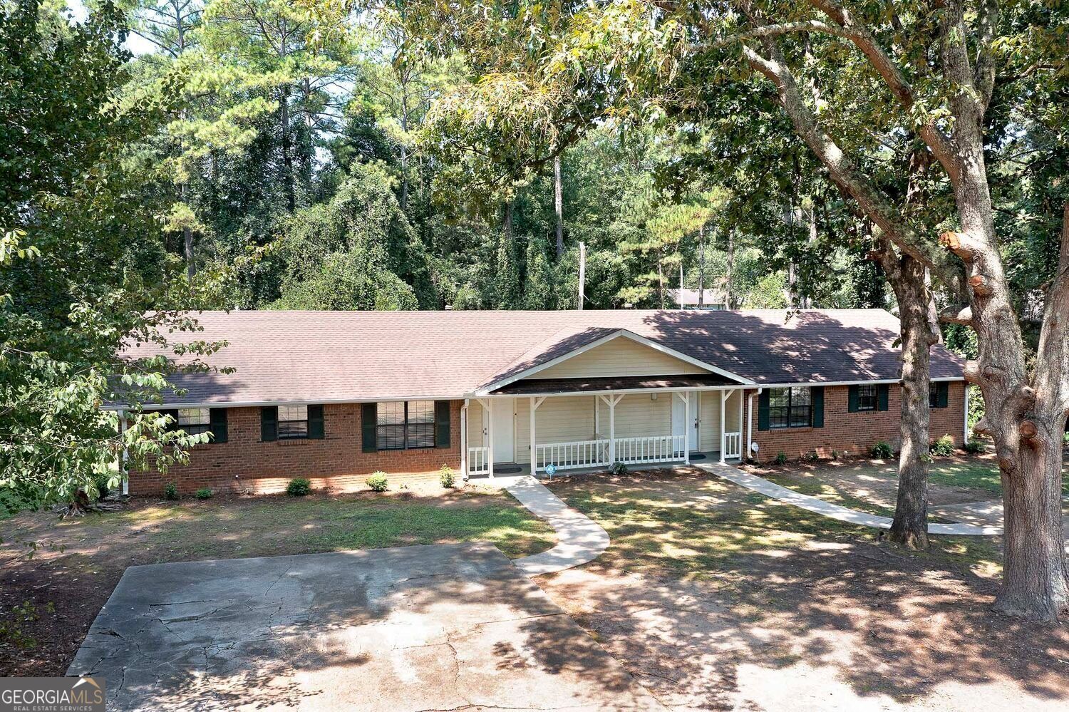 355 Santa Fe Trail Ellenwood GA 30294