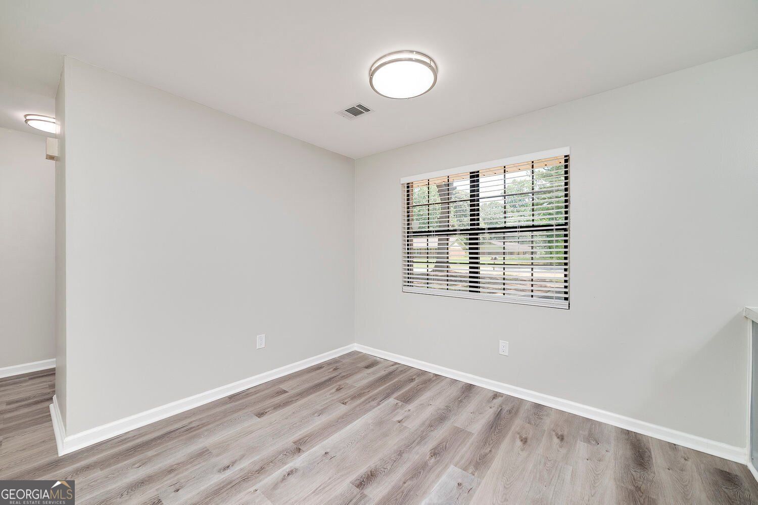 355 Santa Fe Trail Ellenwood GA 30294