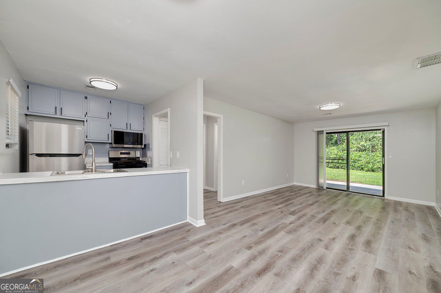 355 Santa Fe Trail Ellenwood GA 30294