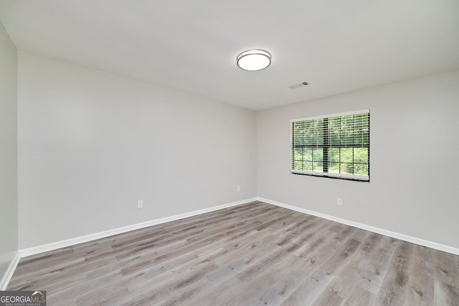 355 Santa Fe Trail Ellenwood GA 30294