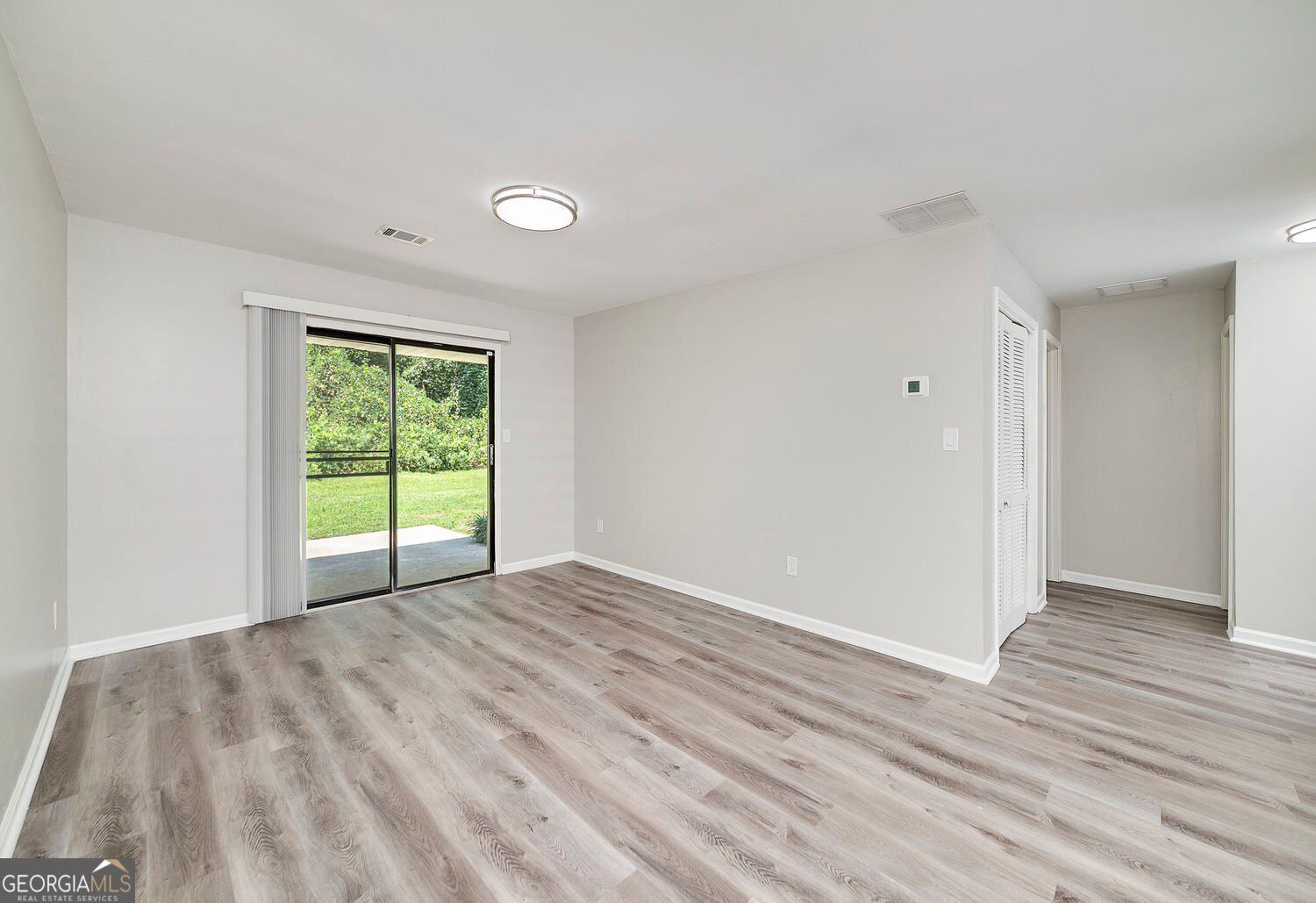355 Santa Fe Trail Ellenwood GA 30294