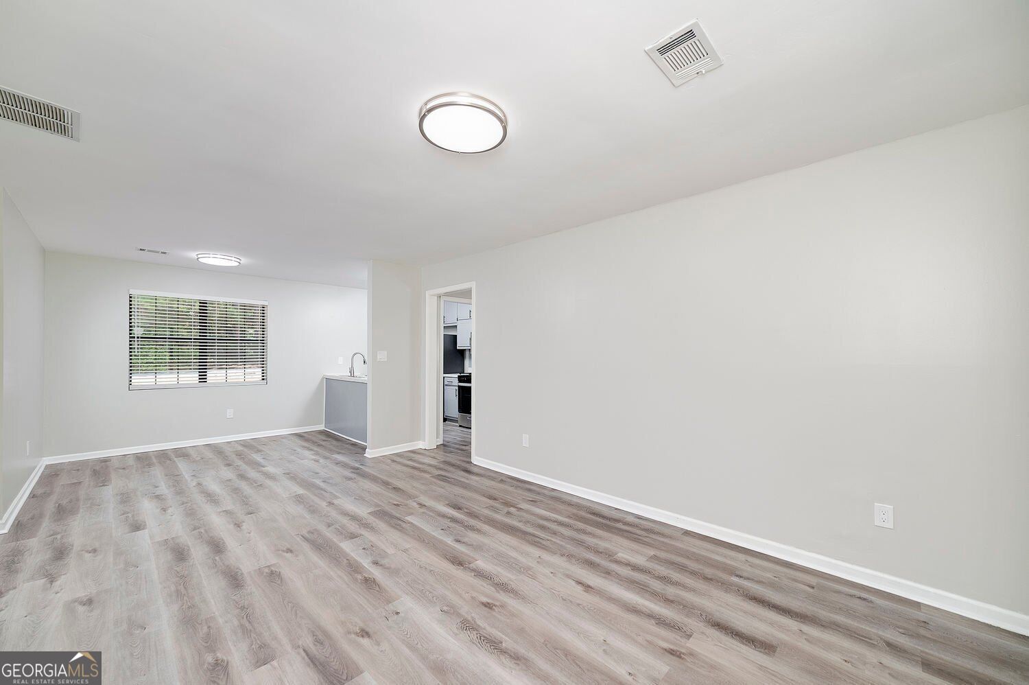 355 Santa Fe Trail Ellenwood GA 30294
