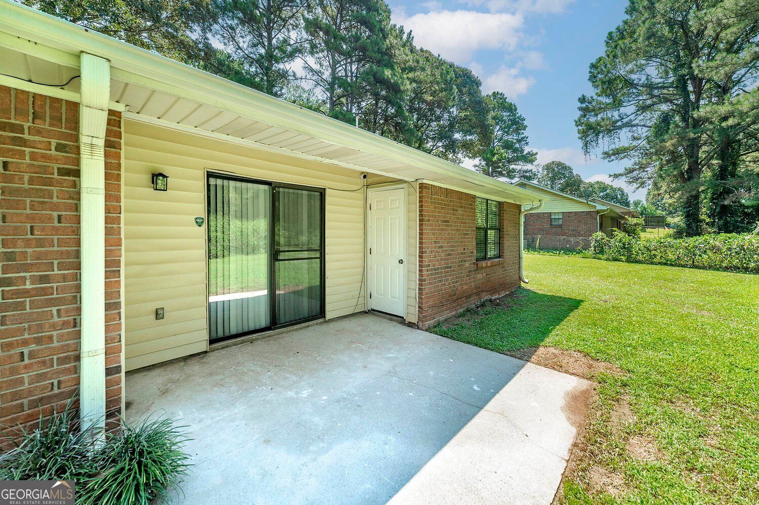 355 Santa Fe Trail Ellenwood GA 30294