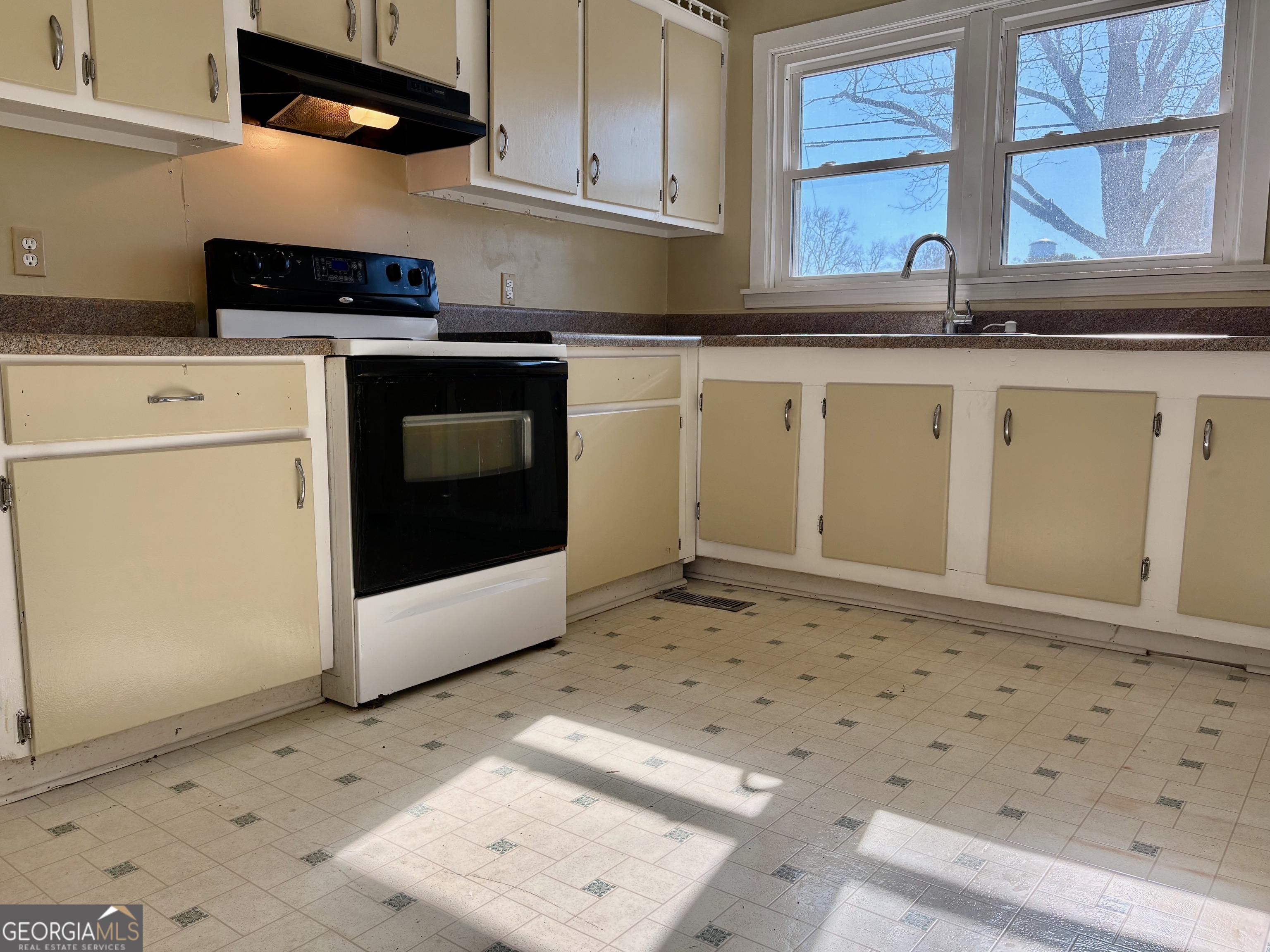 408 Main Street Byron GA 31008