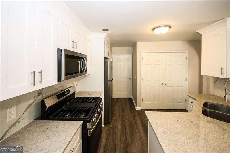 121 Stoneforest Drive Woodstock GA 30189
