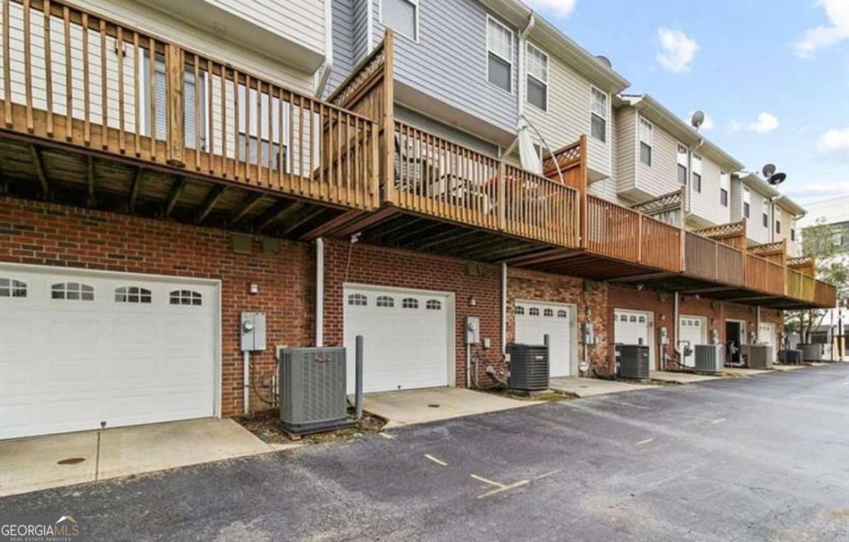 217 16th Street NW Atlanta GA 30363