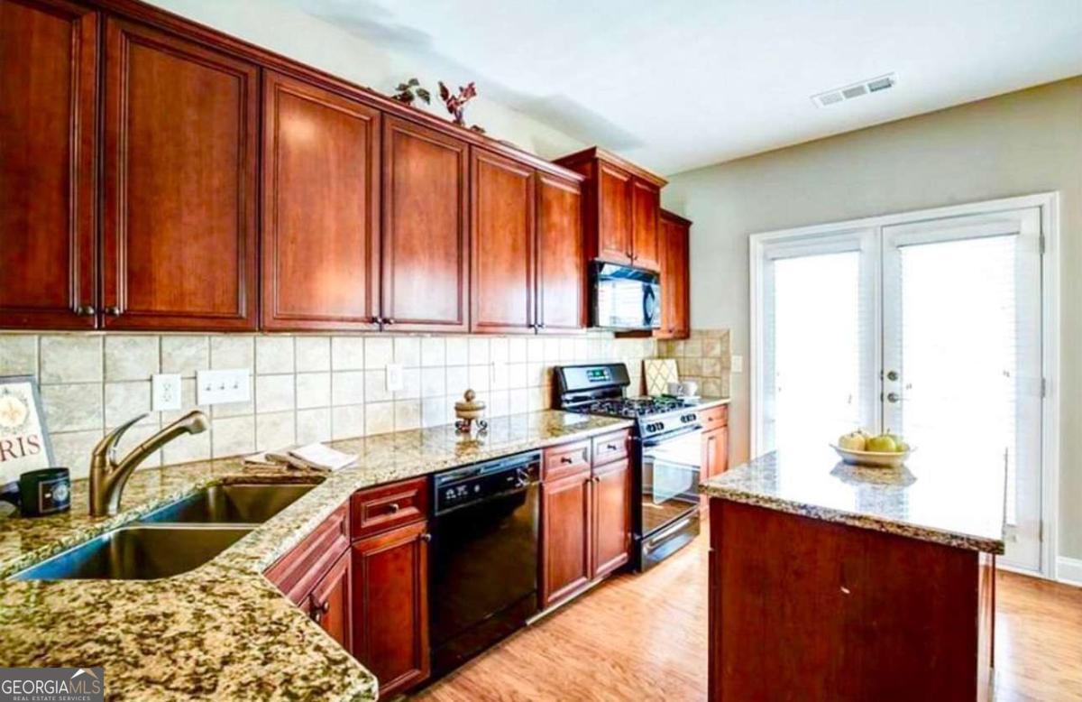 217 16th Street NW Atlanta GA 30363