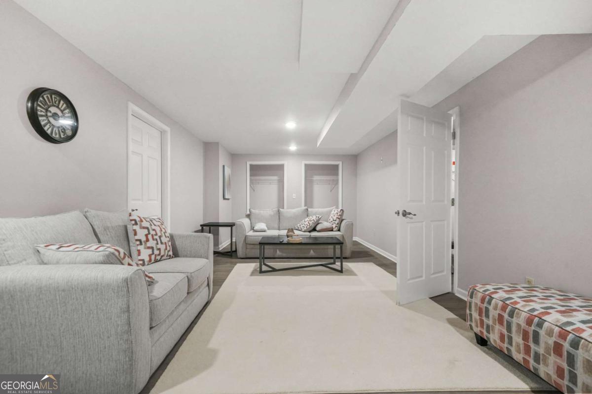 9800 Foxworth Drive Alpharetta GA 30022