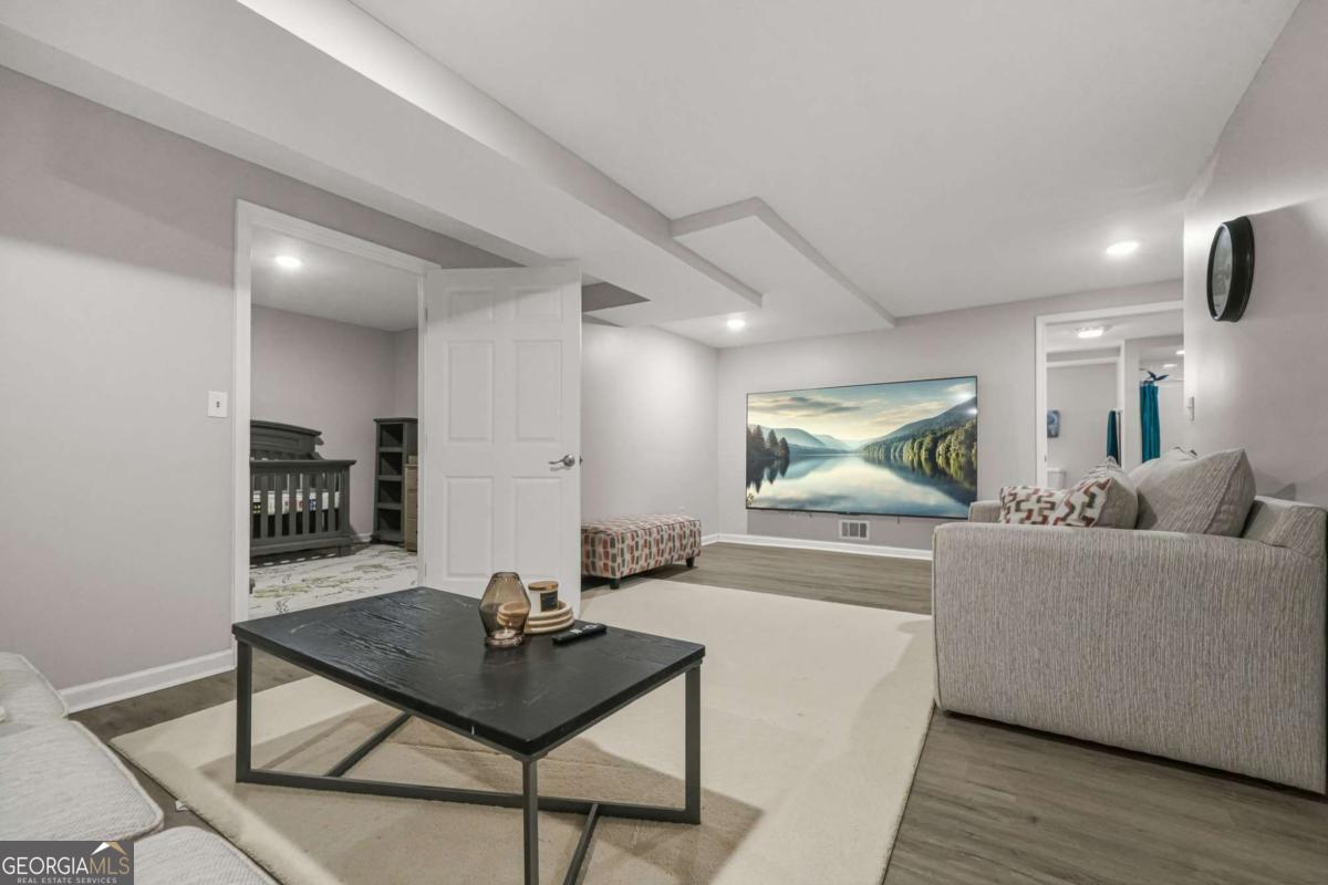 9800 Foxworth Drive Alpharetta GA 30022