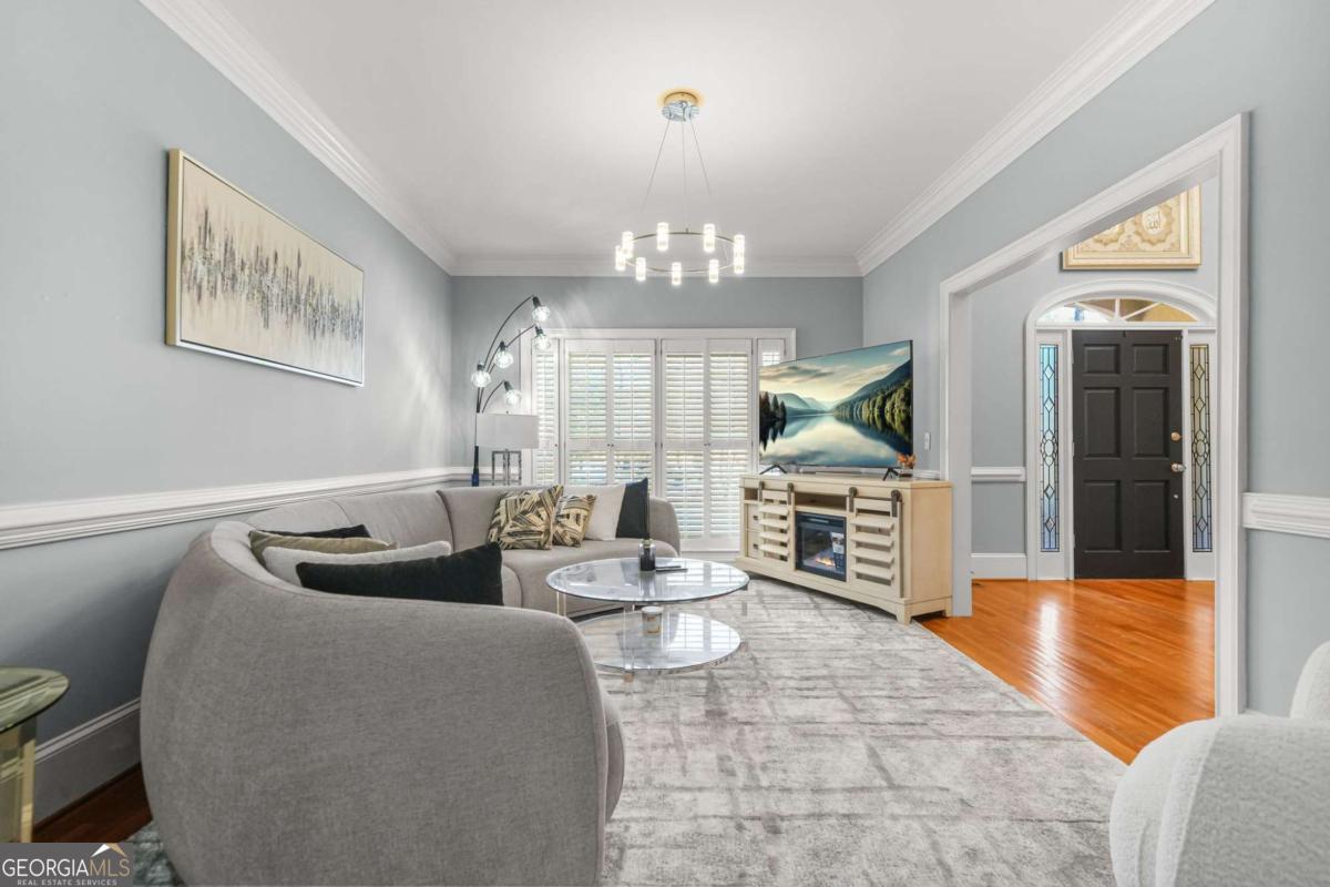 9800 Foxworth Drive Alpharetta GA 30022