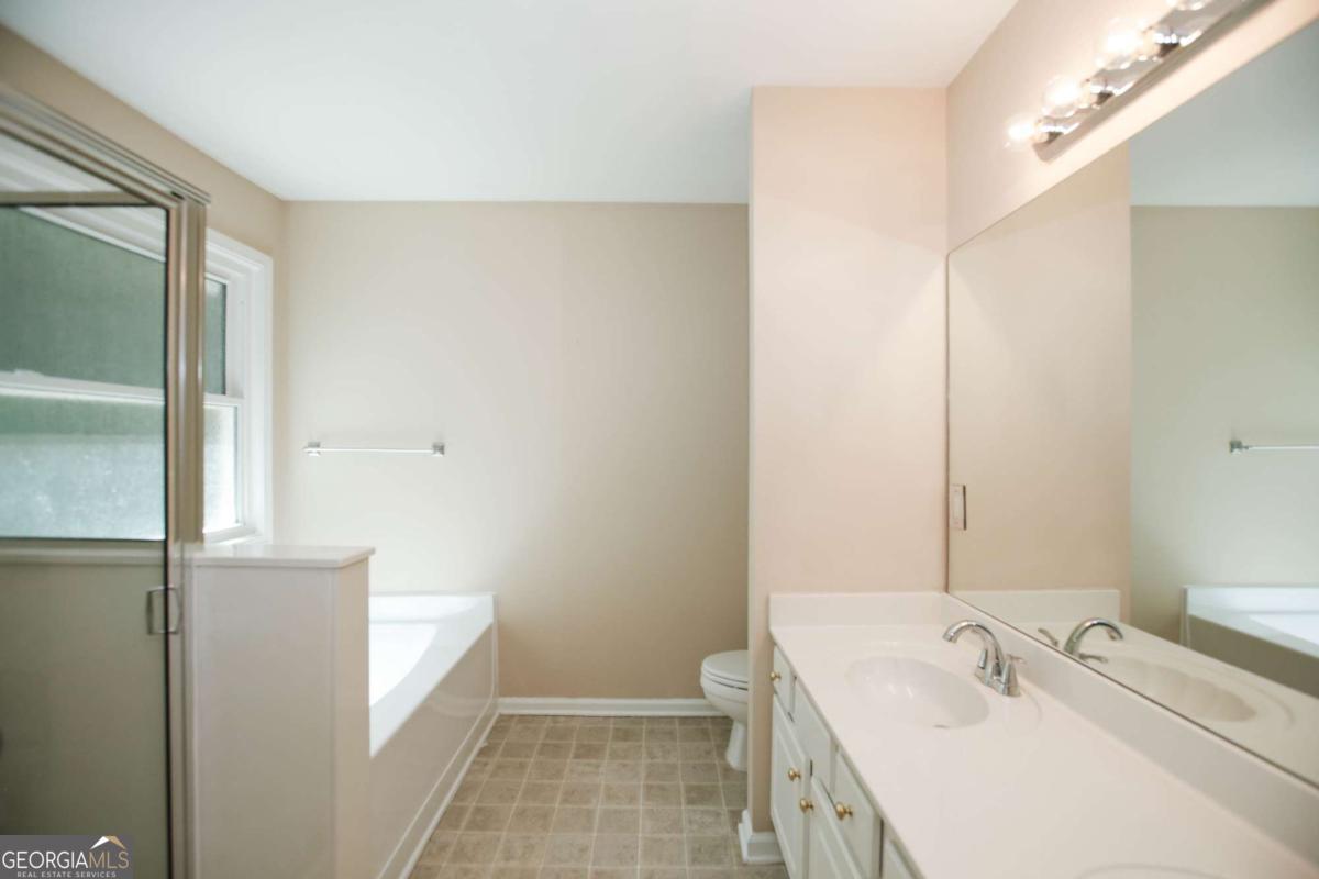 1005 Landover Crossing Suwanee GA 30024