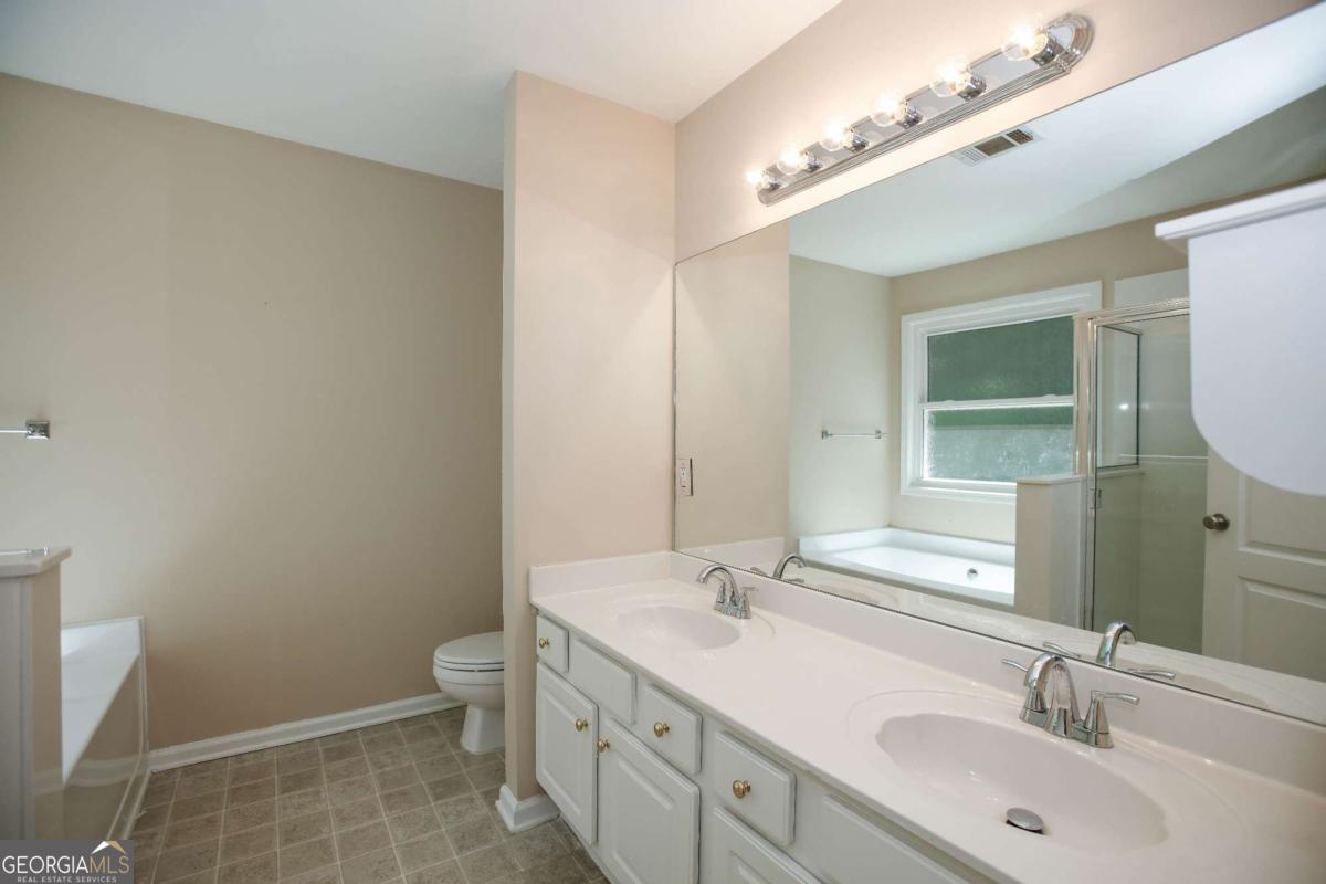1005 Landover Crossing Suwanee GA 30024
