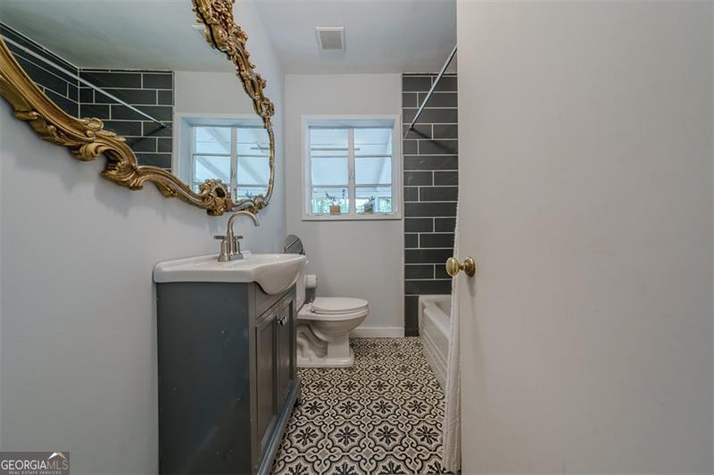 1920 W Forrest Avenue Atlanta GA 30344