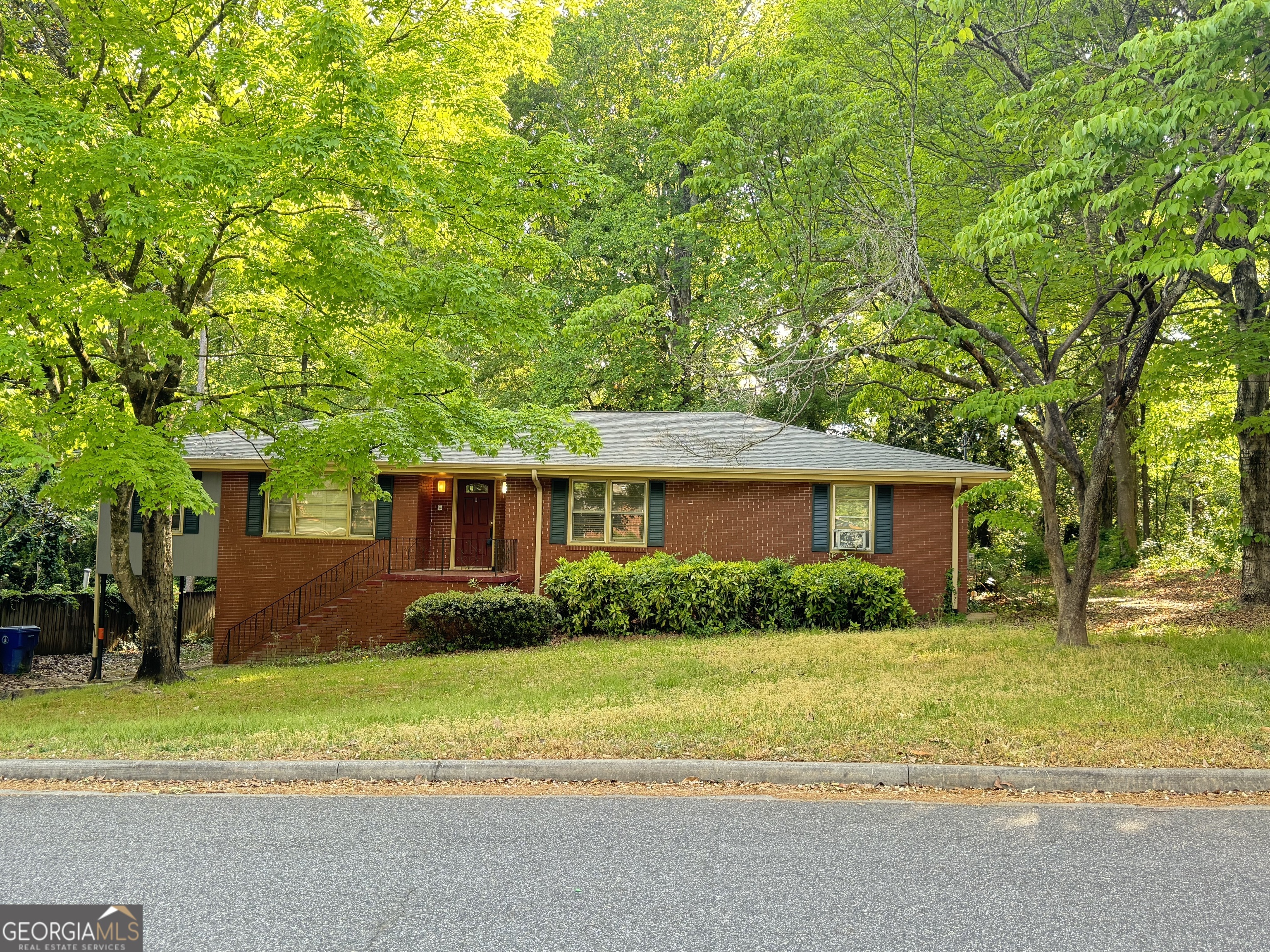 222 Pineview Drive Lawrenceville GA 30046