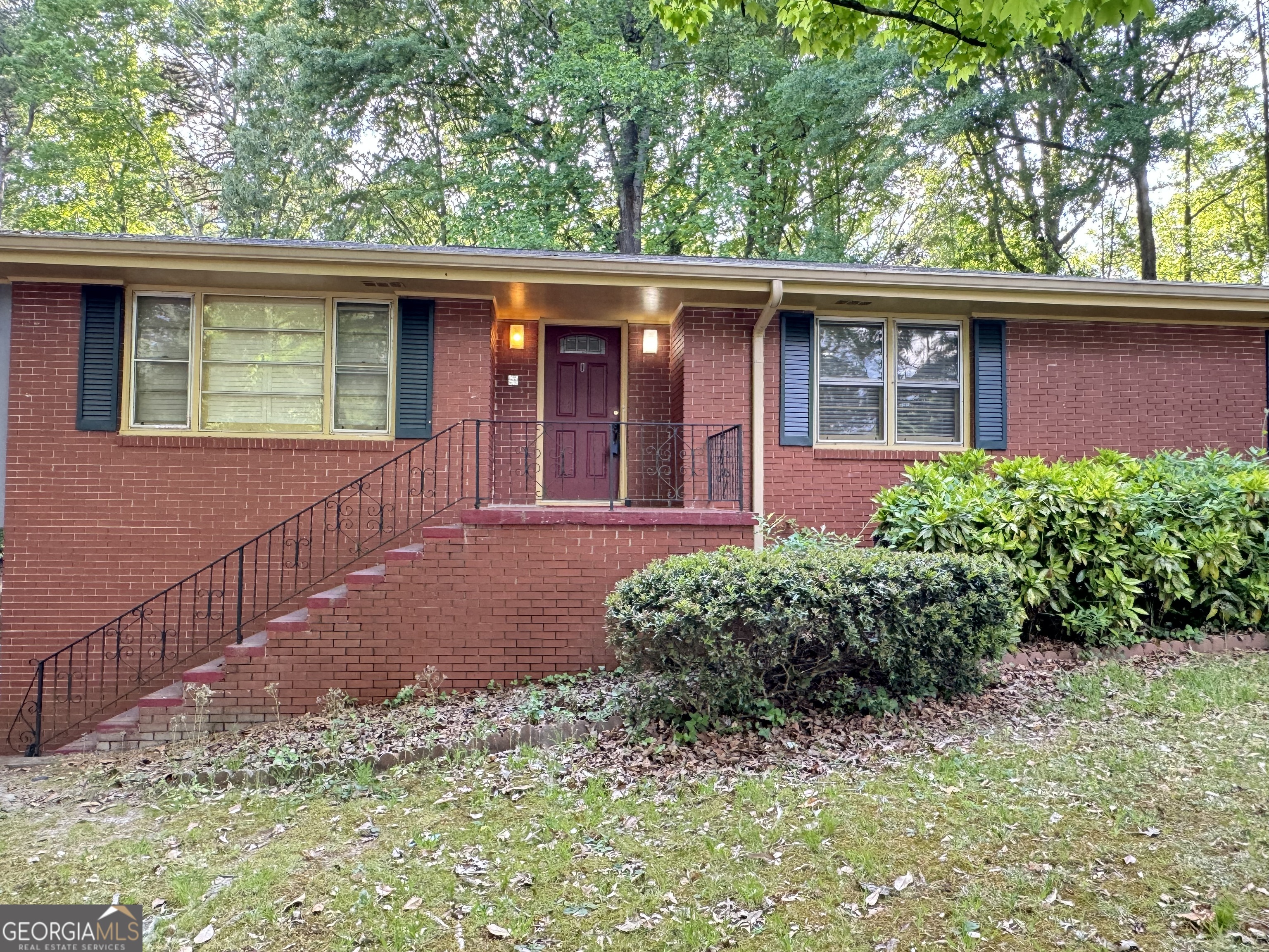222 Pineview Drive Lawrenceville GA 30046