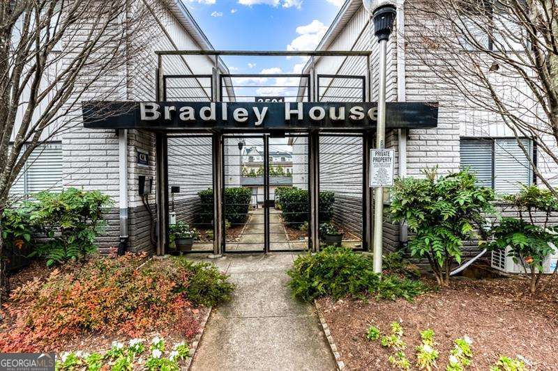 3501 Roswell Road NE Atlanta GA 30305