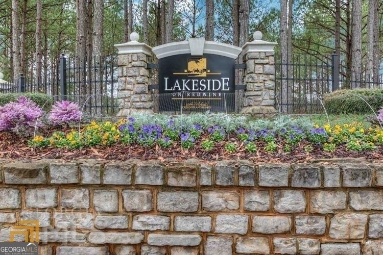 225 Lockmeade Way Fayetteville GA 30215