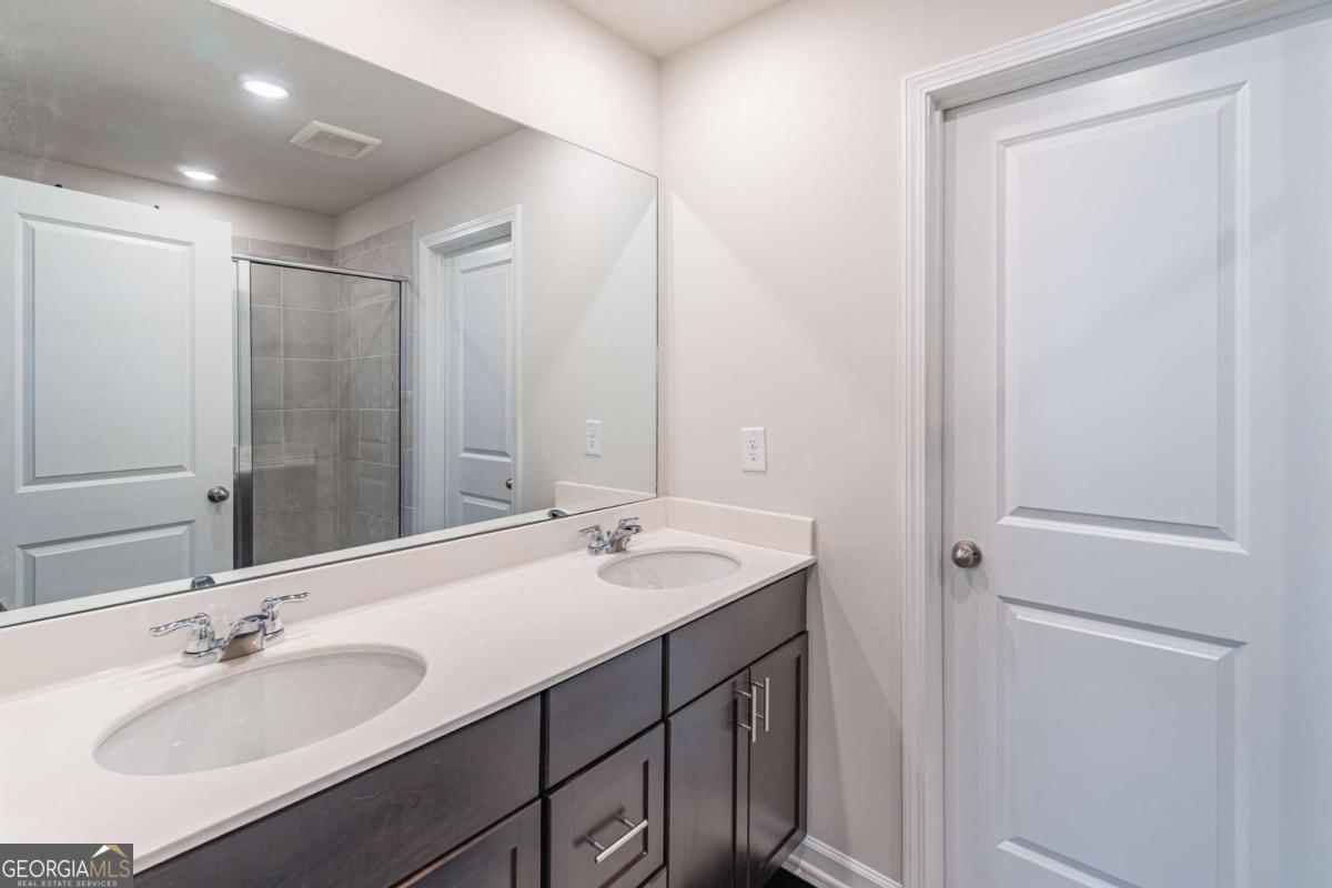 1452 Villageside Court Lawrenceville GA 30043
