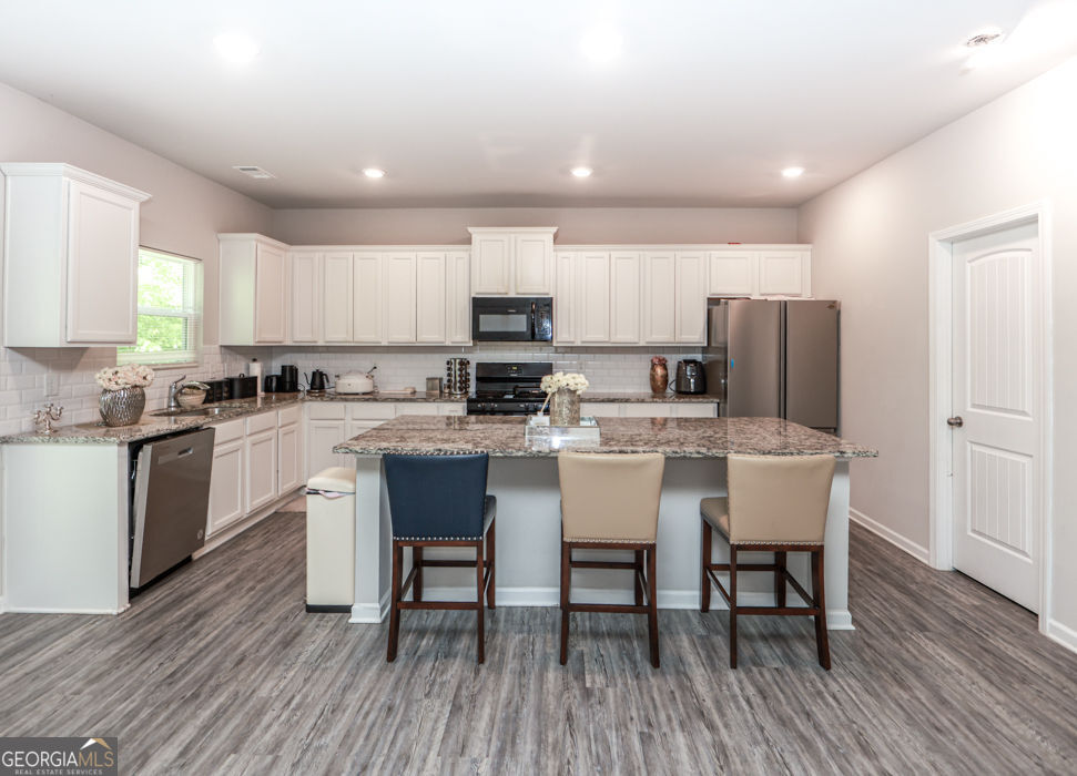 317 Pinewood Drive Woodstock GA 30189