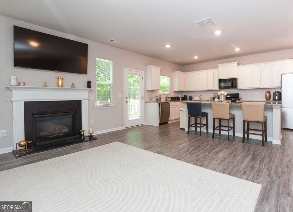 317 Pinewood Drive Woodstock GA 30189