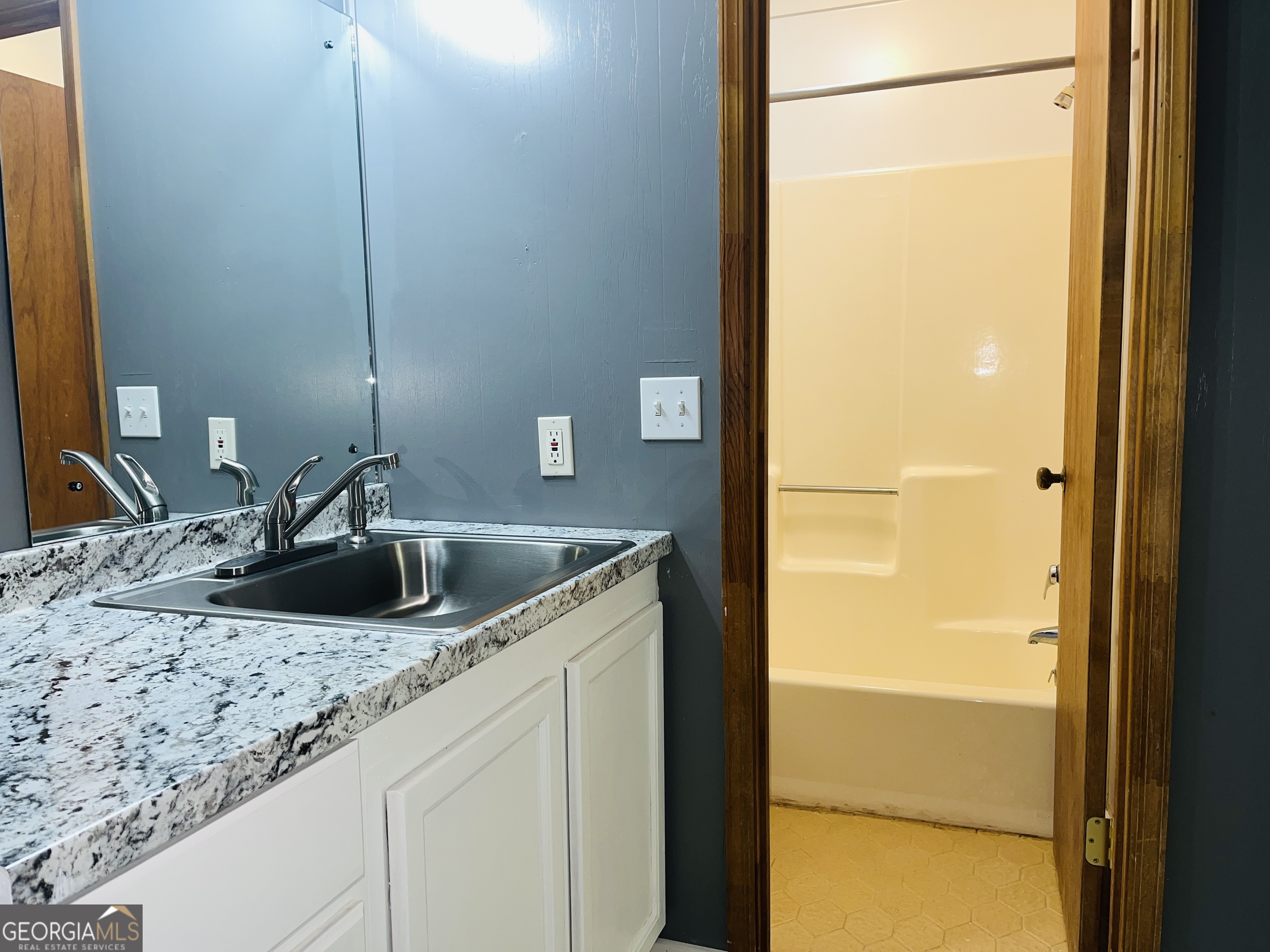 128 S Main Avenue Pine Mountain GA 31822