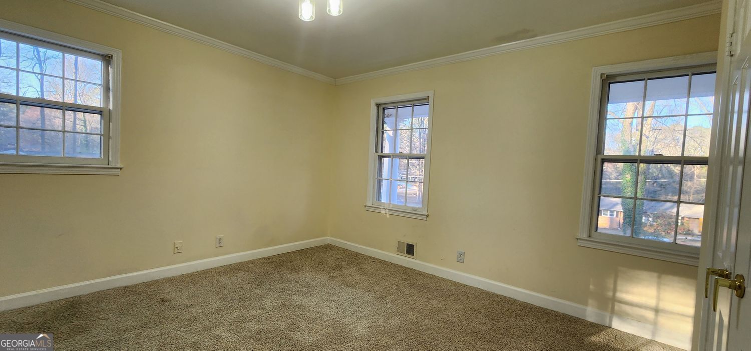 2349 Valley Way Snellville GA 30078
